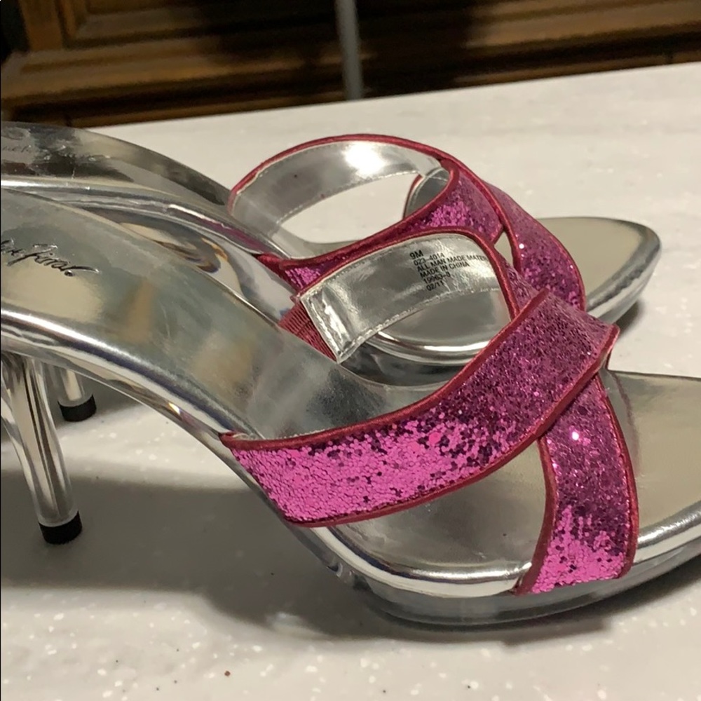 New daze pink pump Jacqueline Ferrar  sizes9